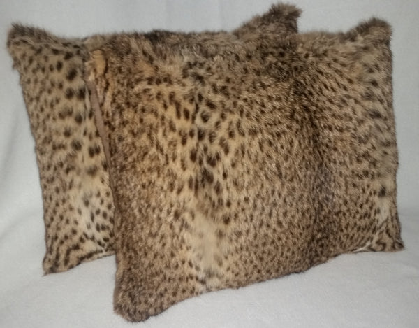 Geoffrey Cat Lumbar Pillows